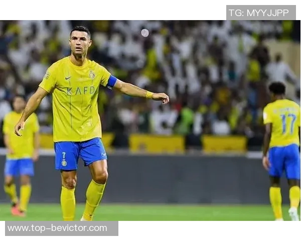 阿斯媒体揭露C罗对新月偏袒愤怒胜利高层同样不满待遇不公