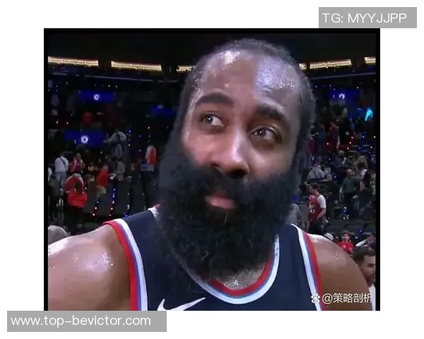 哈登36岁依然拼搏场均出战38分钟展现不屈精神如同地主家的驴